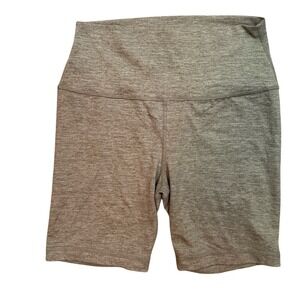 Quince‎ Womens Ultra-Soft Bike Short 7" Size Medium Stretch Activewear